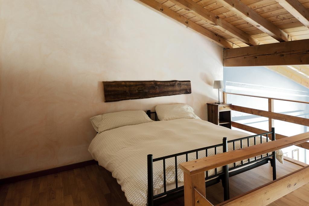 Cascina Clarabella Villa Iseo Room photo